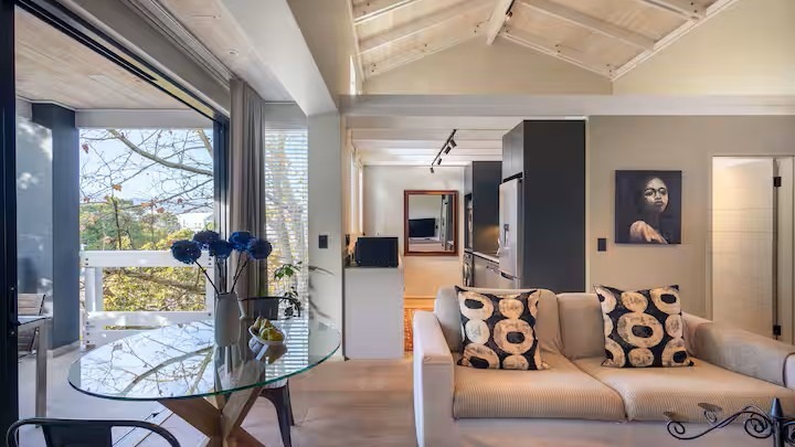 To Let 1 Bedroom Property for Rent in Thesen Islands Western Cape